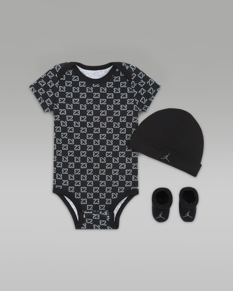 Nike jordan newborn set deals